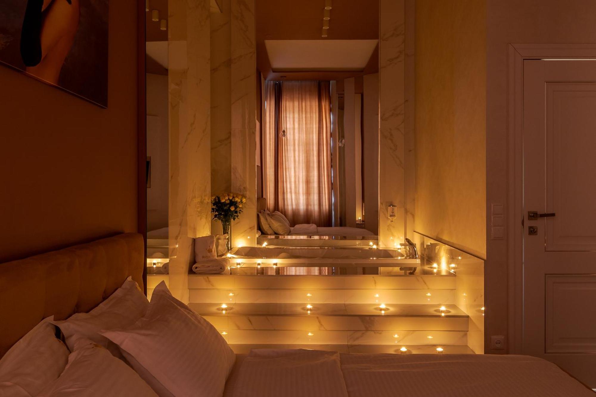Royal Stylish Apartment In The Old City Lemberg Exterior foto