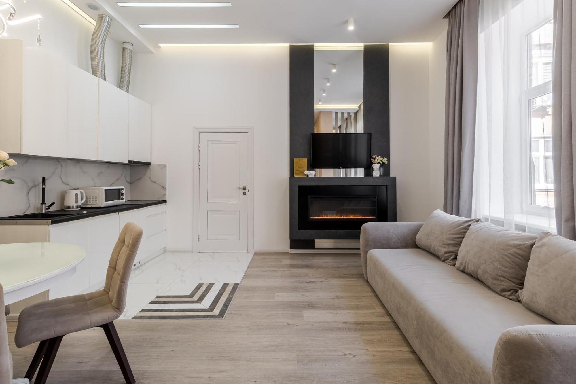 Royal Stylish Apartment In The Old City Lemberg Exterior foto
