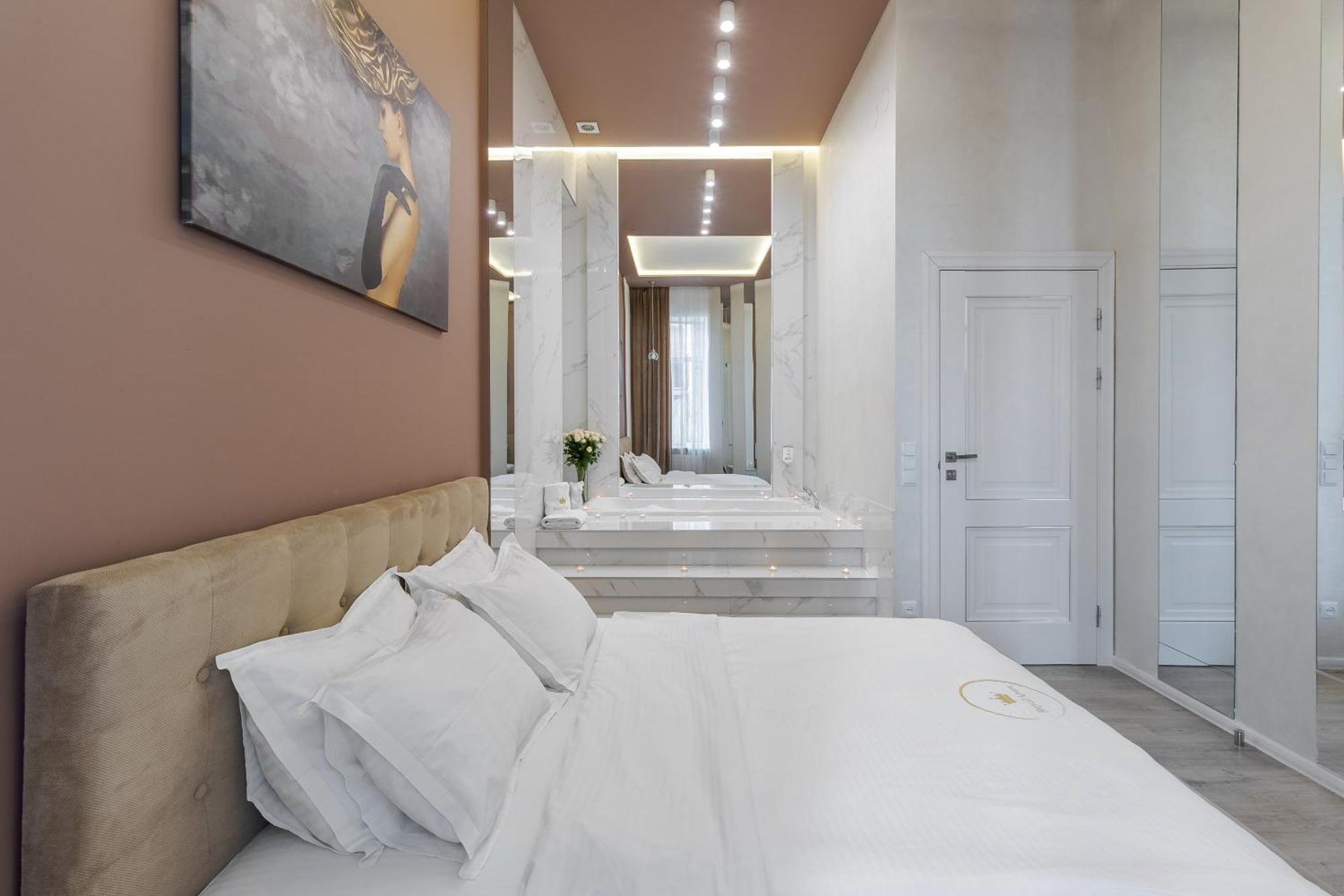 Royal Stylish Apartment In The Old City Lemberg Exterior foto