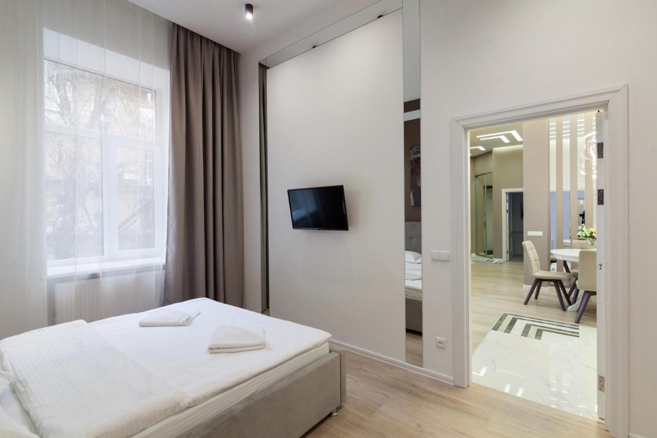 Royal Stylish Apartment In The Old City Lemberg Exterior foto