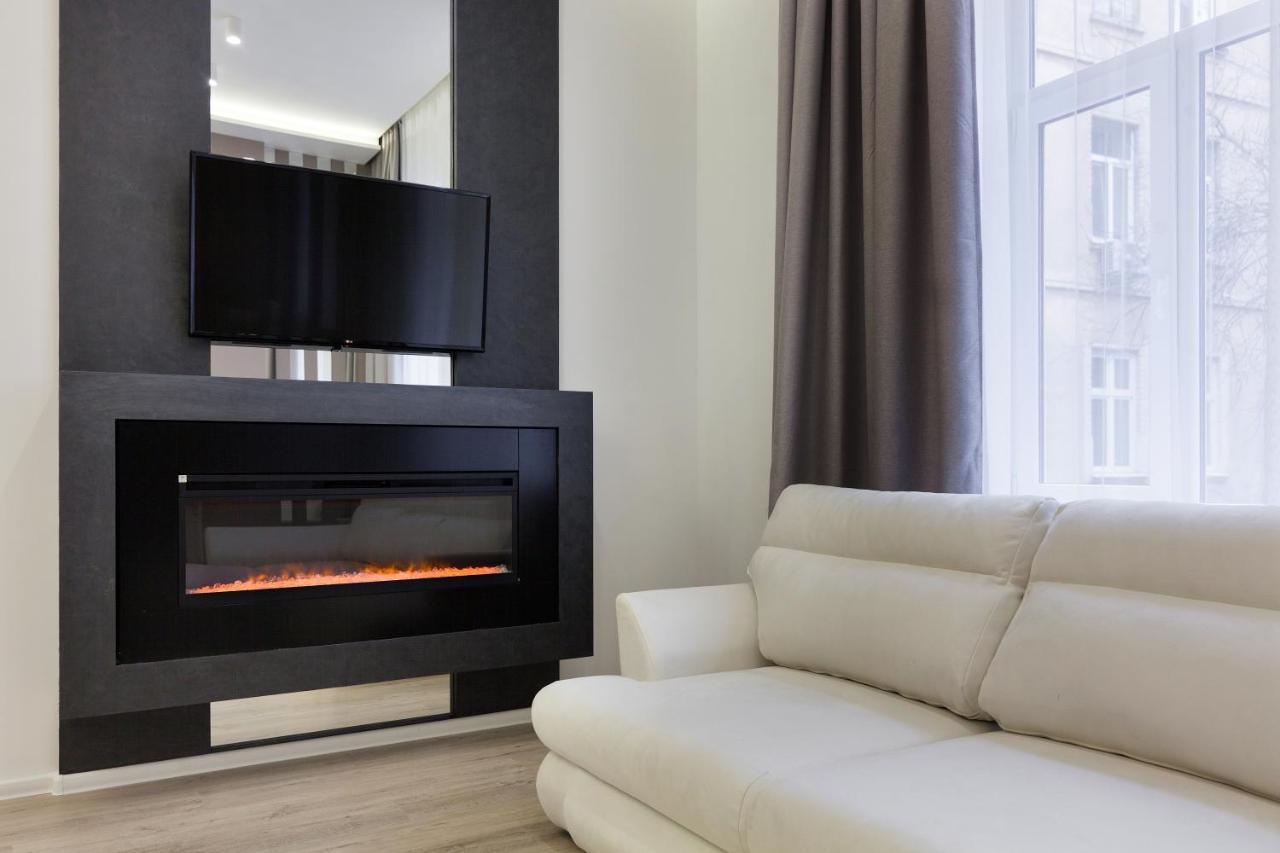Royal Stylish Apartment In The Old City Lemberg Exterior foto