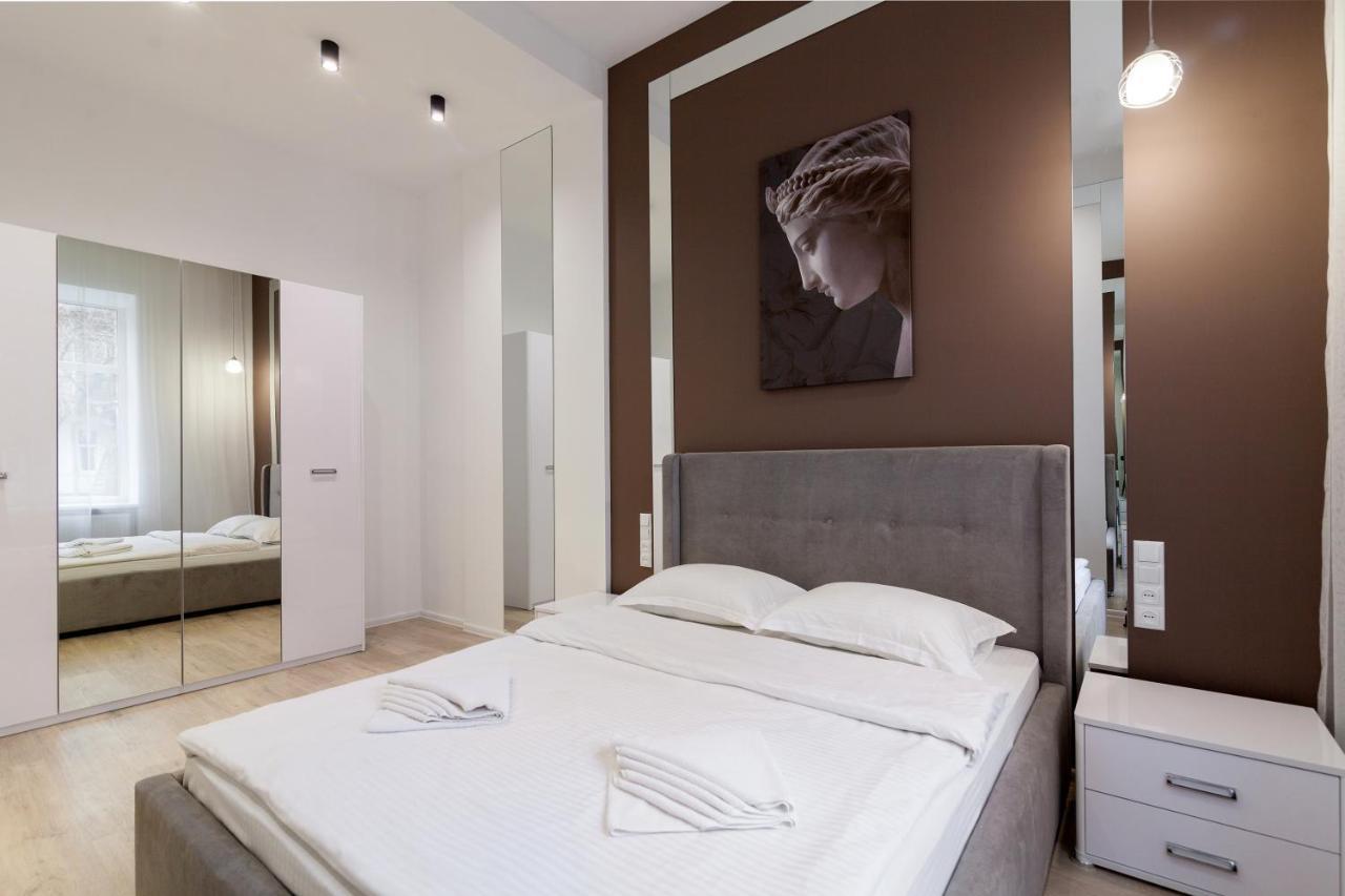 Royal Stylish Apartment In The Old City Lemberg Exterior foto