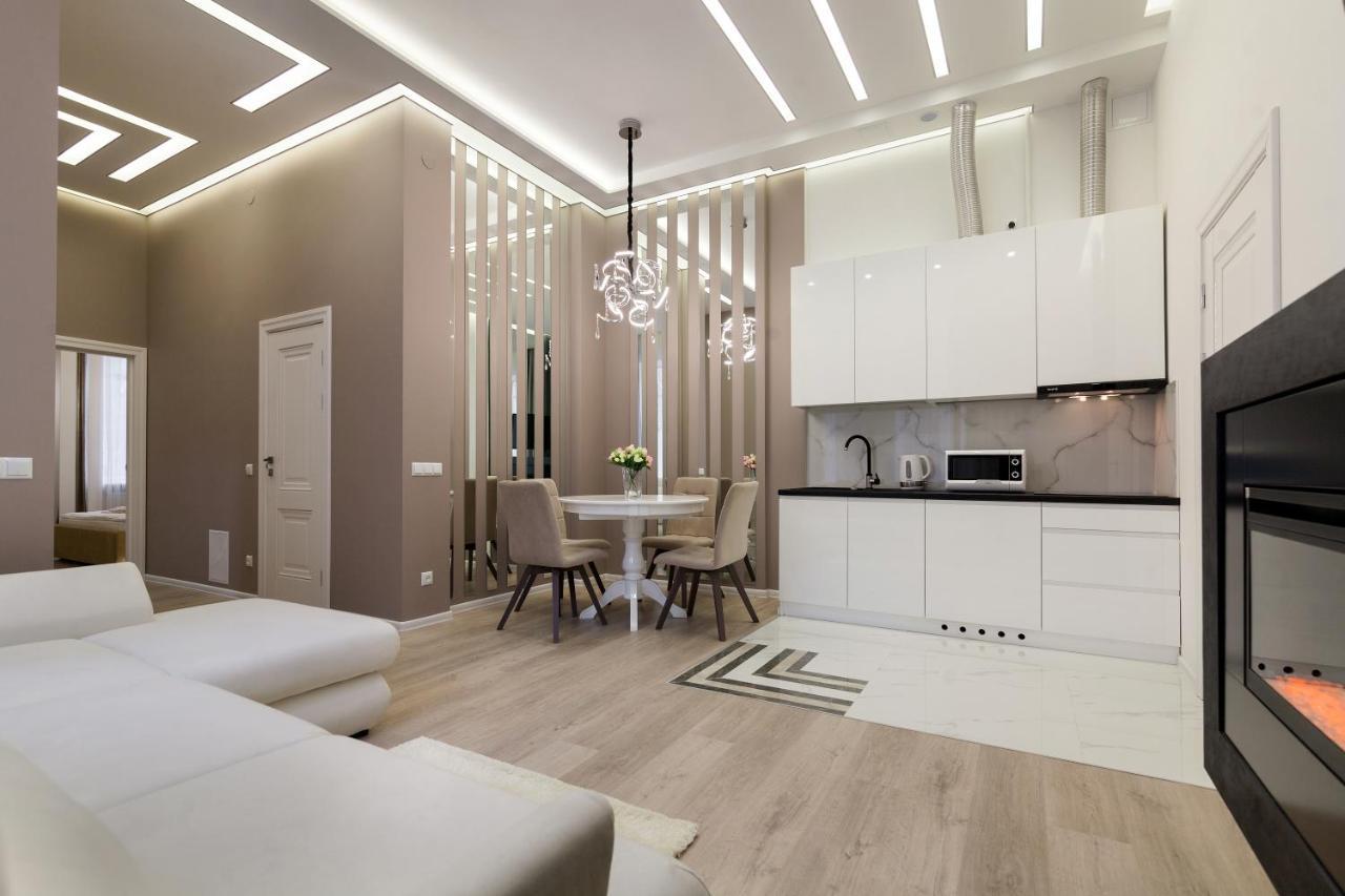 Royal Stylish Apartment In The Old City Lemberg Exterior foto